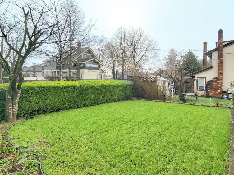 8245 Selkirk Street, Vancouver, BC, V6P 4H8 - 3