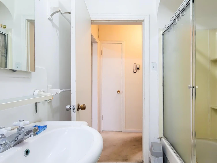 8245 Selkirk Street, Vancouver, BC, V6P 4H8 - 19