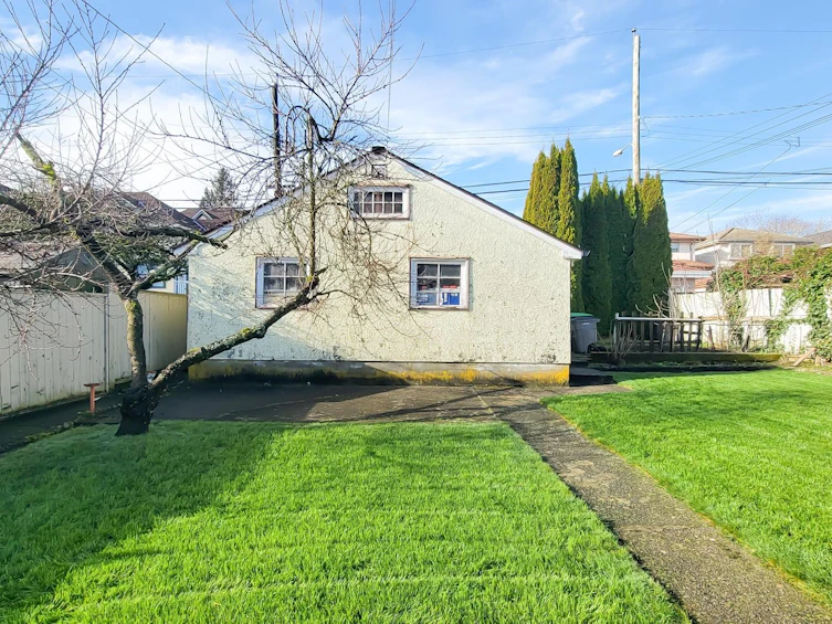 8245 Selkirk Street, Vancouver, BC, V6P 4H8 - 37