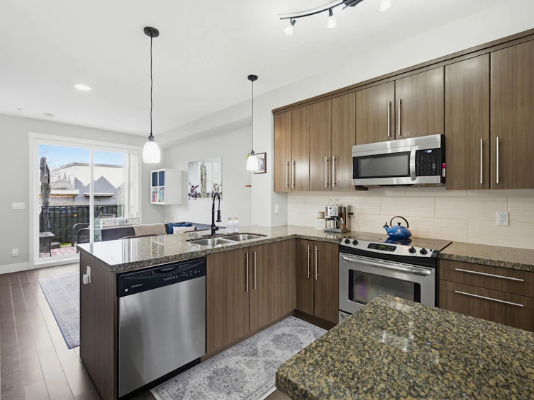 11-8250 209b Street, Langley, BC, V2Y 0J7 - 11