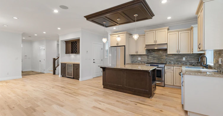 17394 2 Avenue, Surrey, BC, V3Z 9P9 - 13
