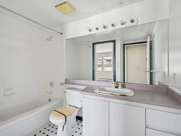 304-1989 W 1st Avenue, Vancouver, BC, V6J 1G7 - 19