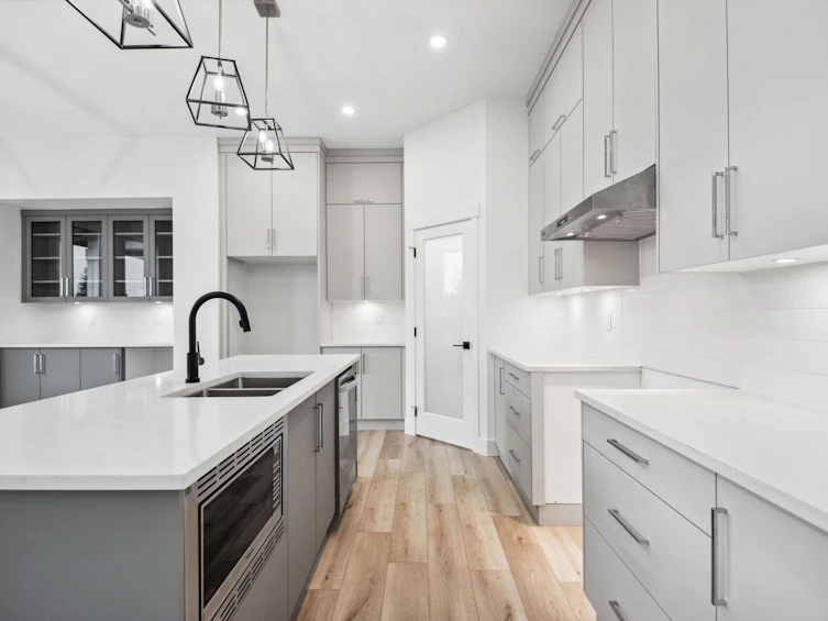 27749 Track Place, Abbotsford, BC, V4X 1H4 - 5