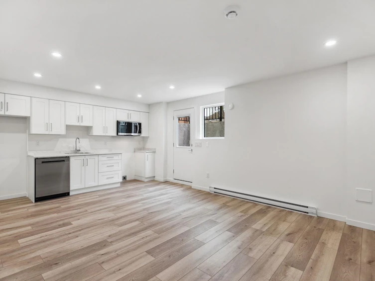 27749 Track Place, Abbotsford, BC, V4X 1H4 - 17