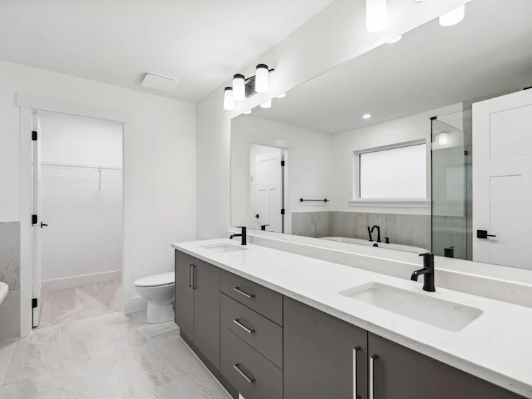 27749 Track Place, Abbotsford, BC, V4X 1H4 - 10