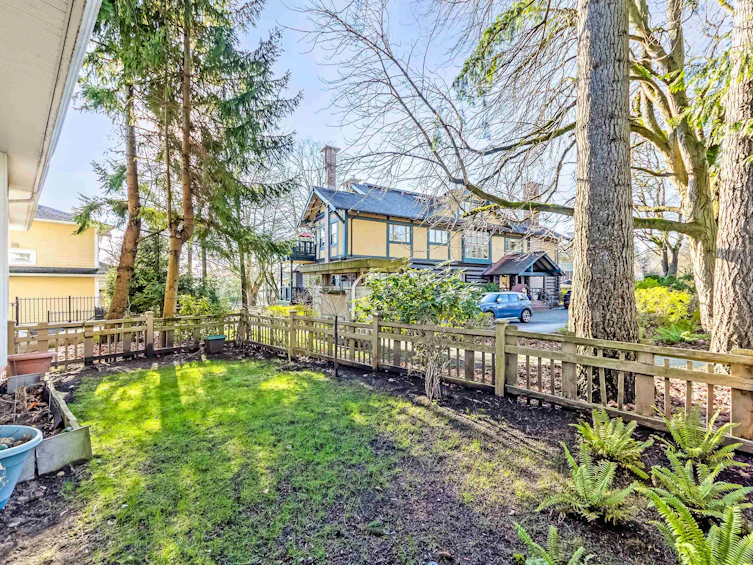 888 W 58th Avenue, Vancouver, BC, V6P 6Y3 - 30