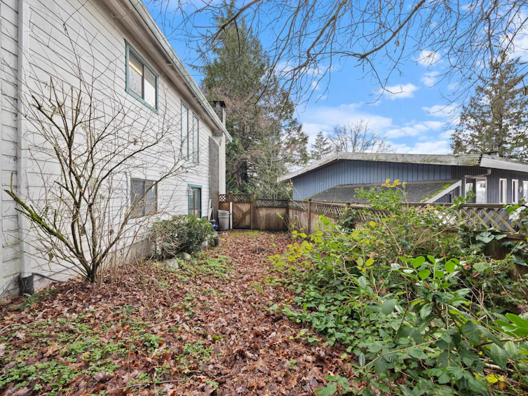 2063 Concord Avenue, Coquitlam, BC, V3K 1K4 - 38