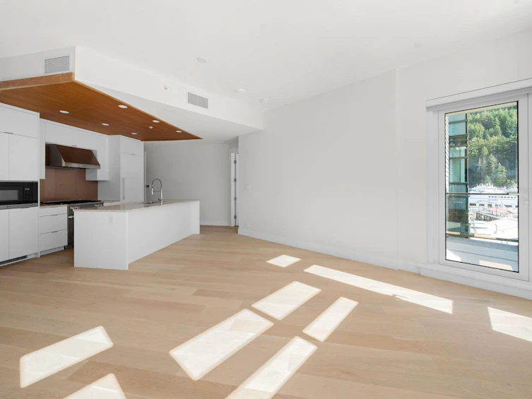 404-6699 Nelson Avenue, West Vancouver, BC, V7W 2B2 - 3