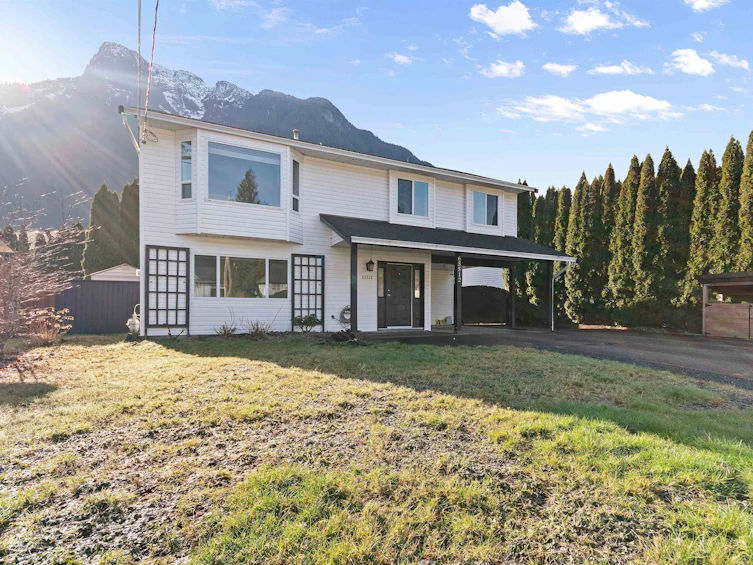 65512 Dogwood Drive, Hope, BC, V0X 1L1 - 2