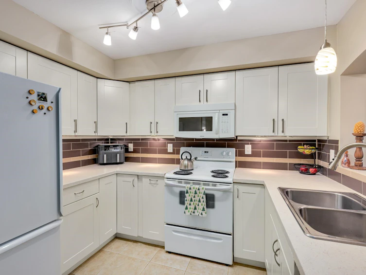 106-2439 Wilson Avenue, Port Coquitlam, BC, V3C 6H6 - 9