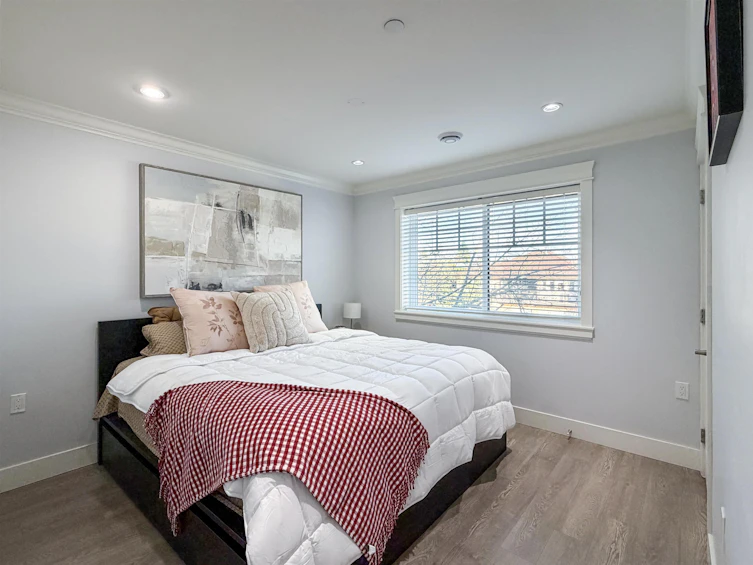 5626 Elizabeth Street, Vancouver, BC, V5Y 3J9 - 10