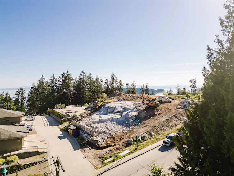 5883 Cowrie Street, Sechelt, BC, V7Z 0K2 - 5