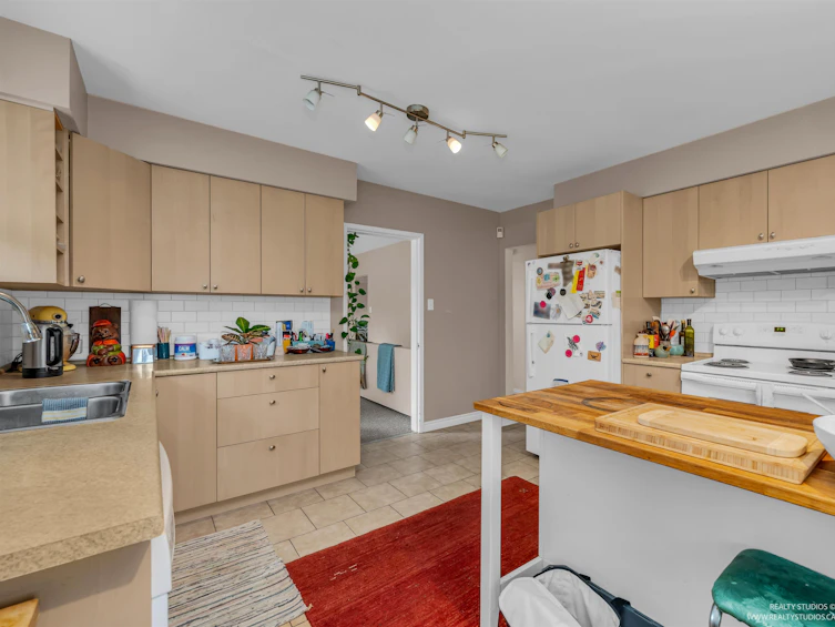 4865 11a Avenue, Delta, BC, V4M 1Z5 - 6