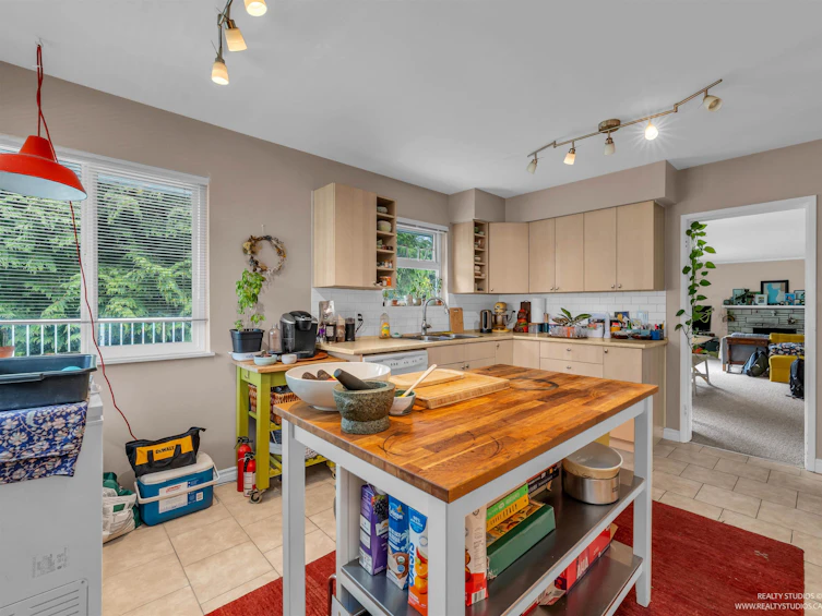 4865 11a Avenue, Delta, BC, V4M 1Z5 - 4