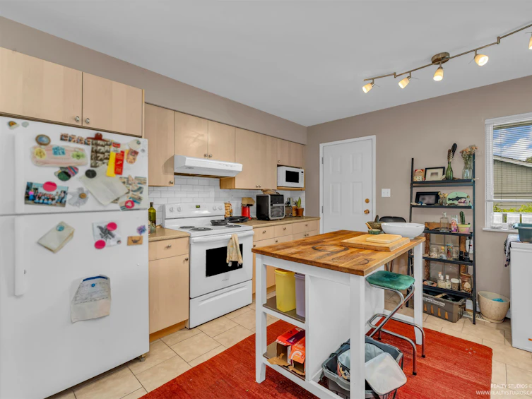 4865 11a Avenue, Delta, BC, V4M 1Z5 - 5
