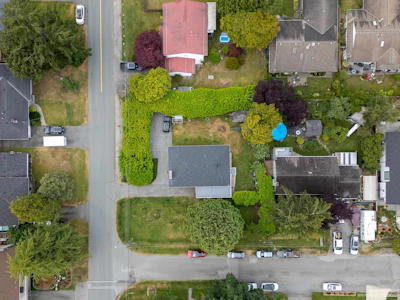 4865 11a Avenue - 2