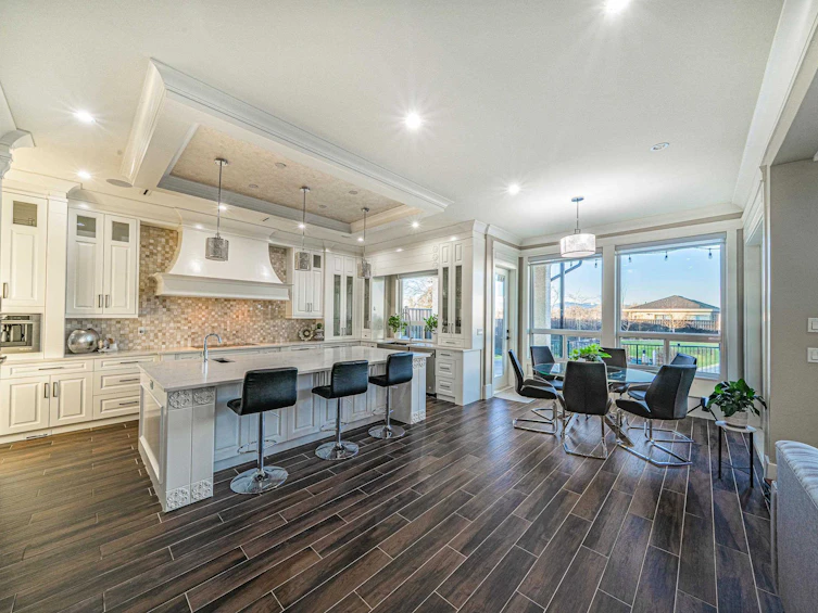 13371 Blundell Road, Richmond, BC, V6W 1B6 - 13