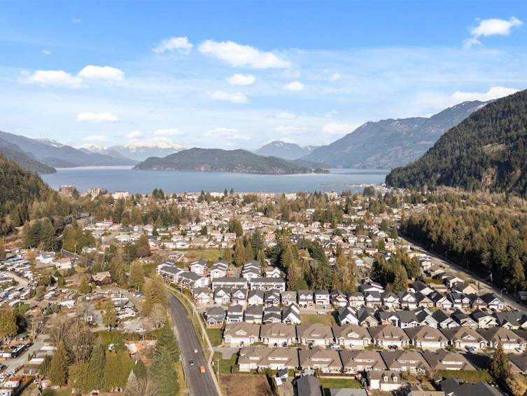 15-386 Pine Avenue, Harrison Hot Springs, BC, V0M 1K0 - 2