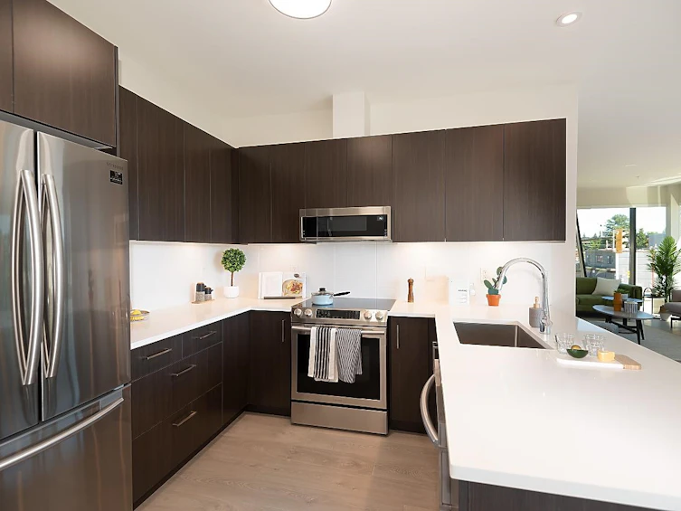 207-1633 Tatlow Avenue, North Vancouver, BC, V7P 1V3 - 18
