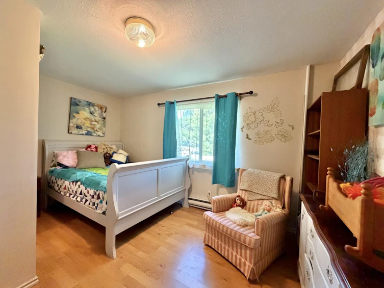 177 Pratt Road, Gibsons, BC, V0N 1V3 - 3
