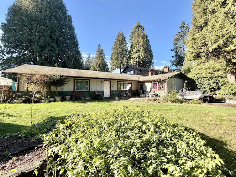 177 Pratt Road, Gibsons, BC, V0N 1V3