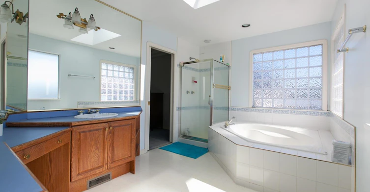 A-4864 Watling Street, Burnaby, BC, V5J 1W5 - 6