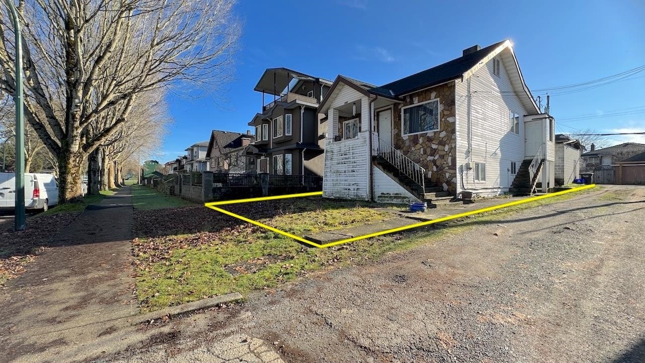3006 E 25th Avenue, Vancouver, BC, V5R 1J4