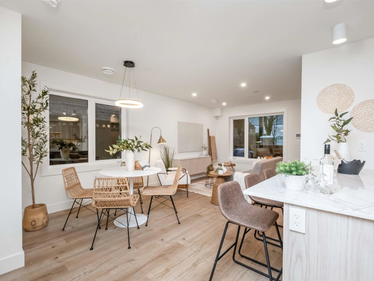 1-2667 E Pender Street, Vancouver, BC, V5K 2B6 - 10