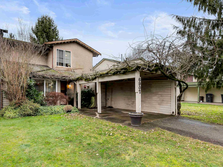 6907 134a Street, Surrey, BC, V3W 8G6