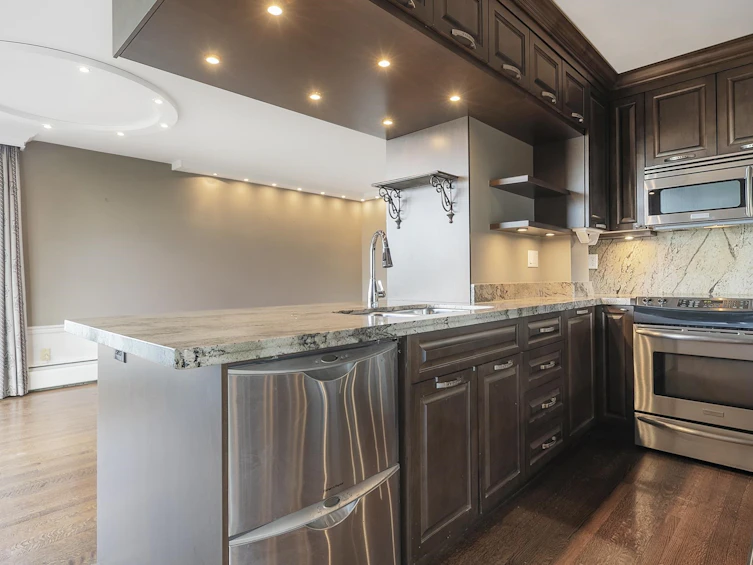 501-2370 W 2nd Avenue, Vancouver, BC, V6K 1J2 - 9