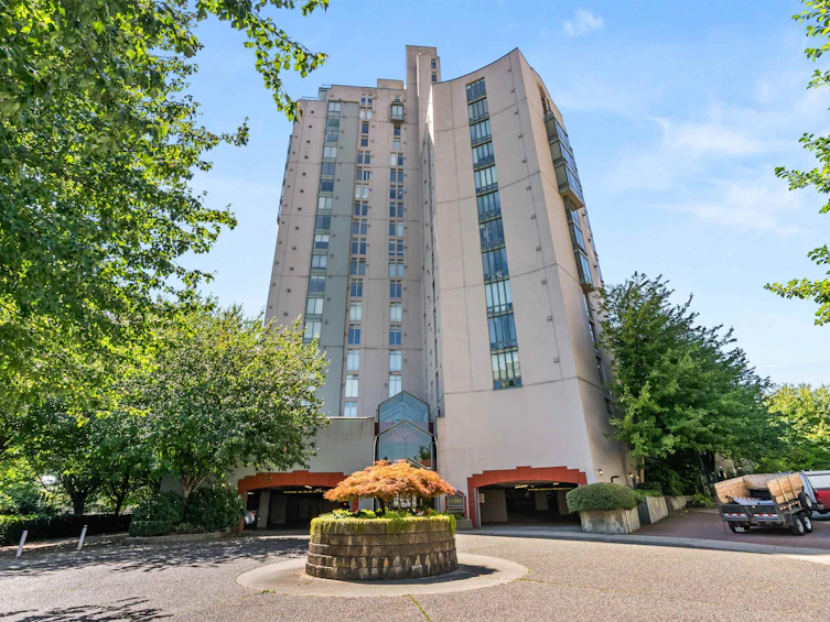 1602-8 Laguna Court, New Westminster, BC, V3M 6M6