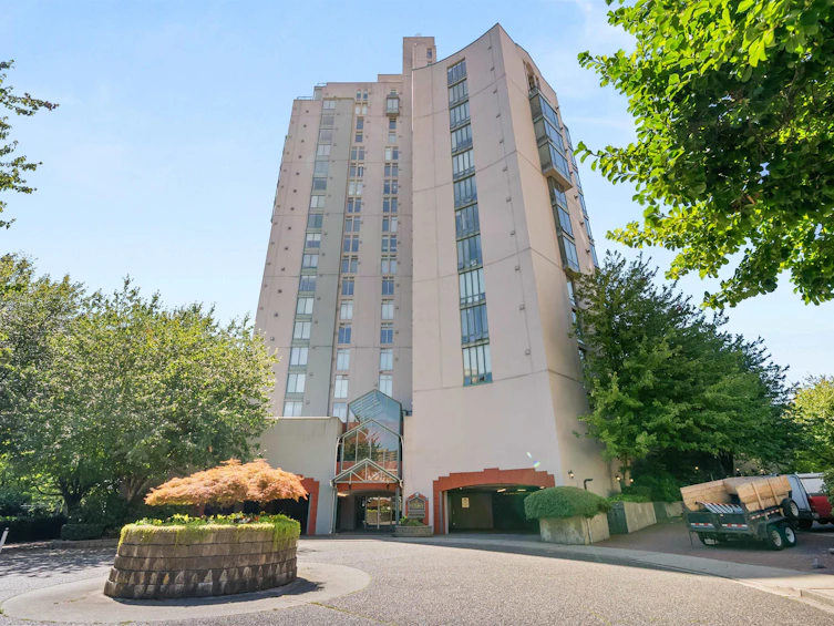 1602-8 Laguna Court, New Westminster, BC, V3M 6M6 - 2