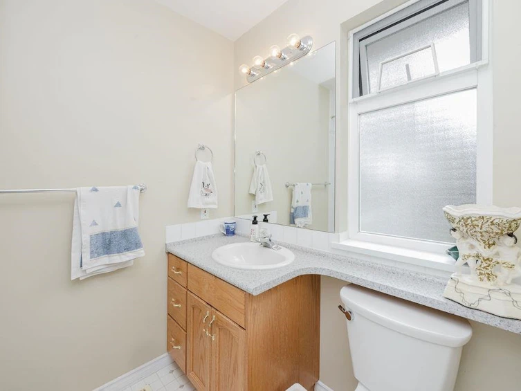 5809 Anchor Road, Sechelt, BC, V7Z 0N3 - 23