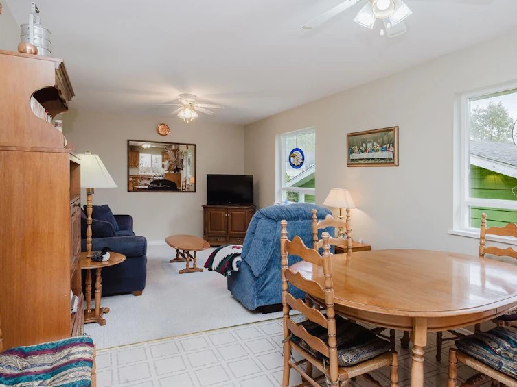 5809 Anchor Road, Sechelt, BC, V7Z 0N3 - 12