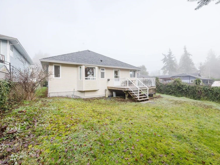 5809 Anchor Road, Sechelt, BC, V7Z 0N3 - 31