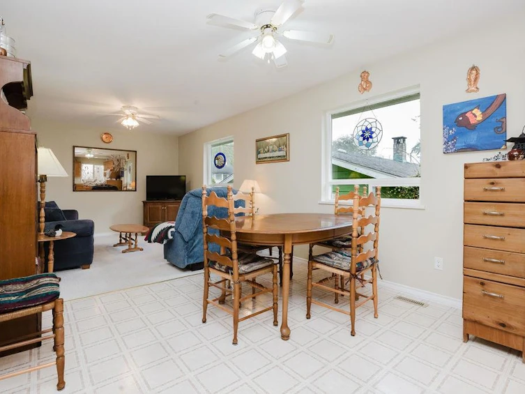 5809 Anchor Road, Sechelt, BC, V7Z 0N3 - 10