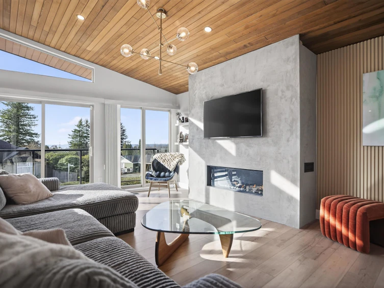 33777 4 Avenue, Mission, BC, V2V 1T5 - 2