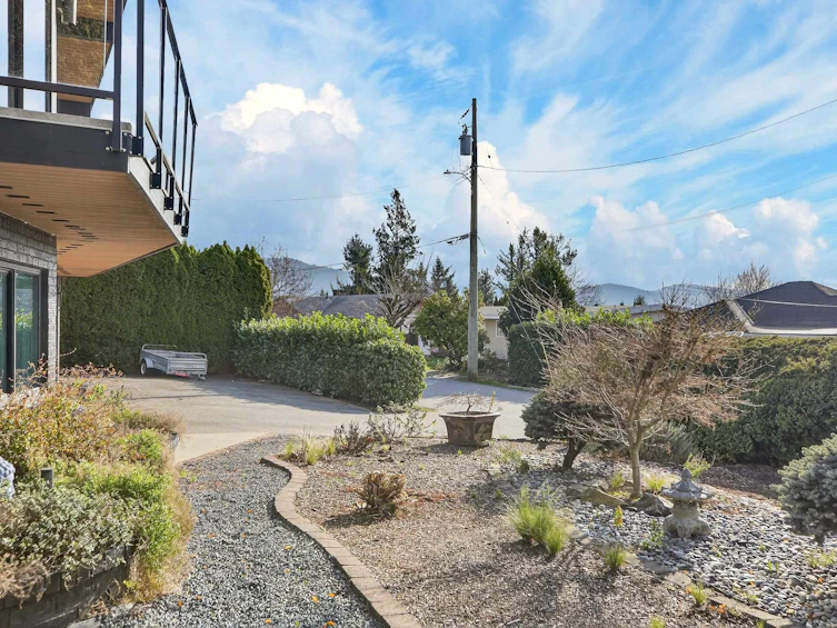 33777 4 Avenue, Mission, BC, V2V 1T5 - 38
