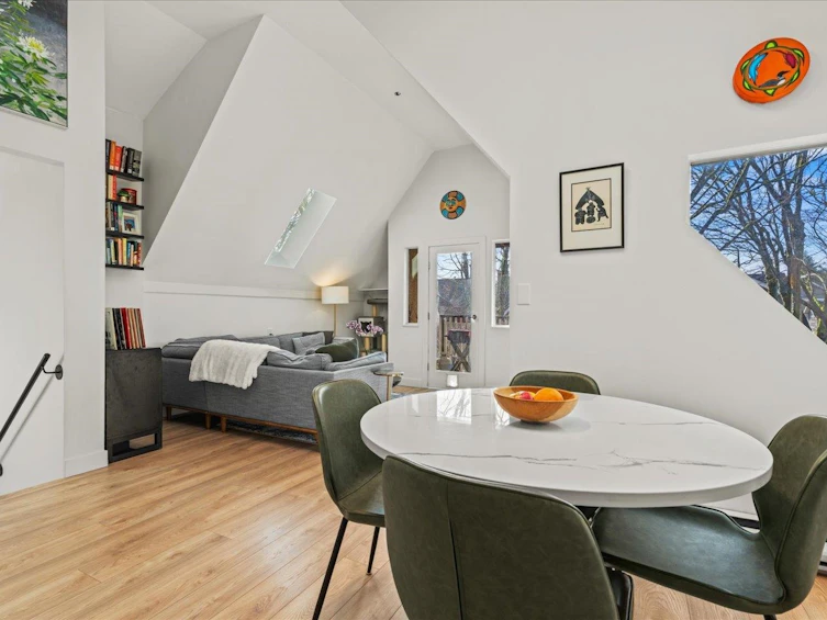 143 W 13th Avenue, Vancouver, BC, V5Y 1V8 - 11