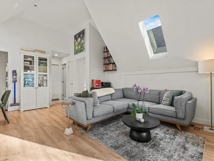 143 W 13th Avenue, Vancouver, BC, V5Y 1V8 - 7