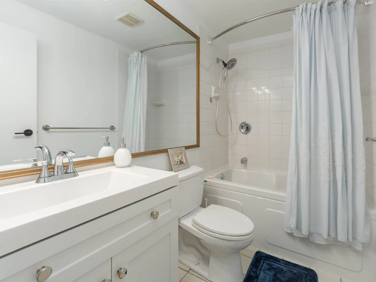 28-1345 W 4th Avenue, Vancouver, BC, V6H 3Y8 - 9
