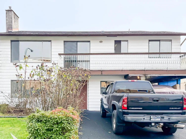 5716 48b Avenue, Delta, BC, V4K 3Z1
