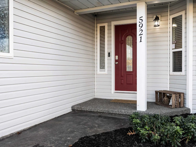 5921 Glendale Drive, Chilliwack, BC, V2R 3A5 - 3