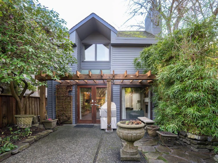 3450 W 8th Avenue, Vancouver, BC, V6R 1Y5 - 5