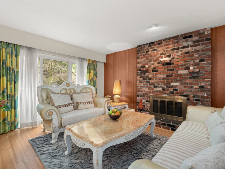 4651 W 16th Avenue, Vancouver, BC, V6R 3E9 - 2