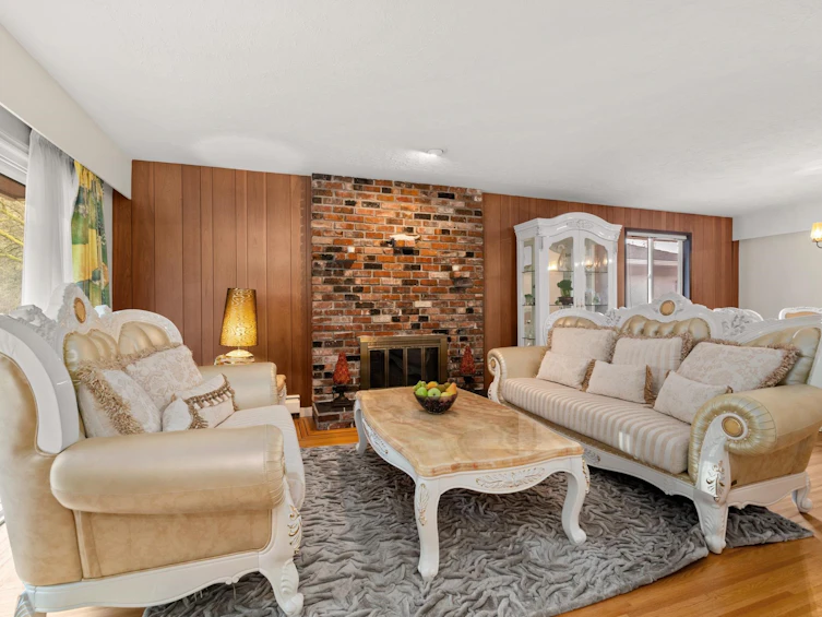 4651 W 16th Avenue, Vancouver, BC, V6R 3E9 - 3