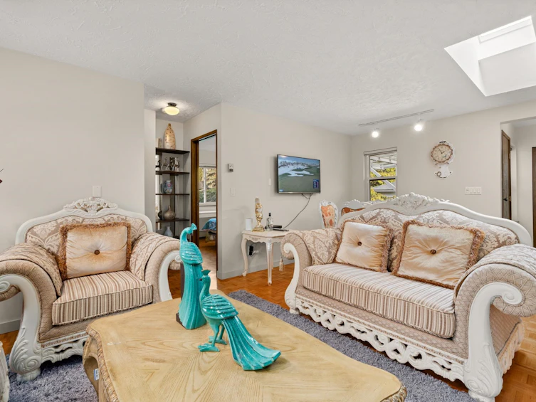 4651 W 16th Avenue, Vancouver, BC, V6R 3E9 - 9