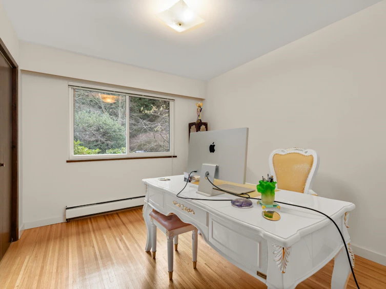 4651 W 16th Avenue, Vancouver, BC, V6R 3E9 - 16