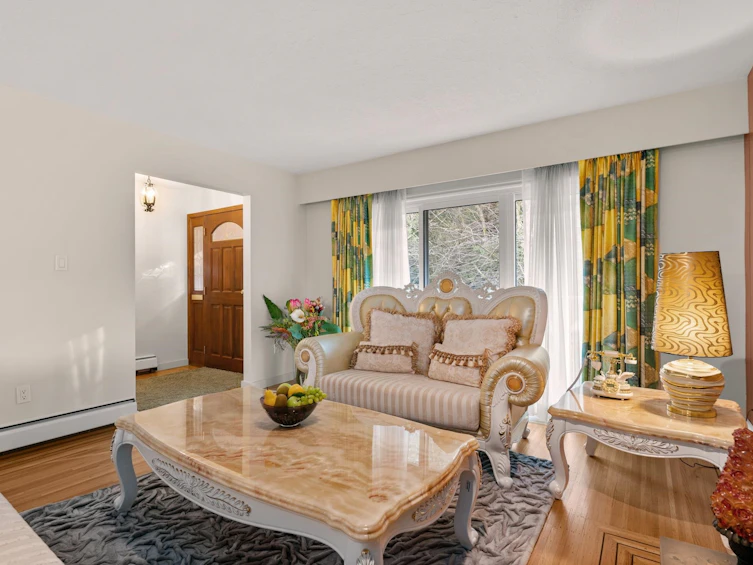 4651 W 16th Avenue, Vancouver, BC, V6R 3E9 - 4