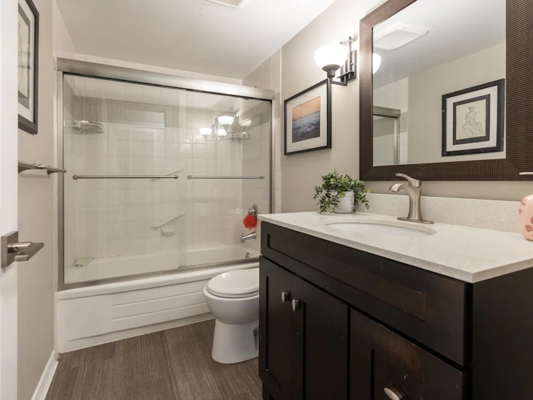 307-15367 Buena Vista Avenue, Surrey, BC, V4B 1Y7 - 12